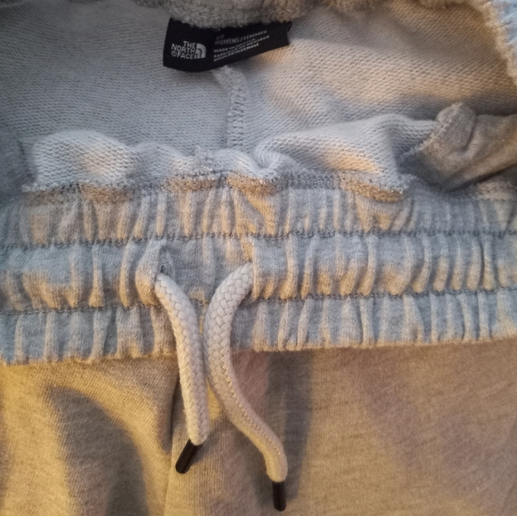 The North Face Oversized Joggers *Small* - Picture 8 of 11